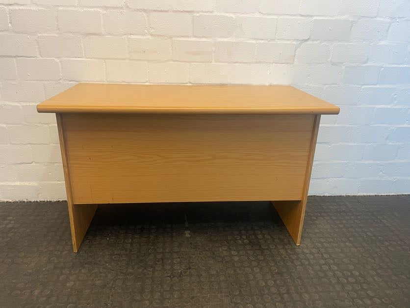 Plain Office Desk (Black Lining Sides)