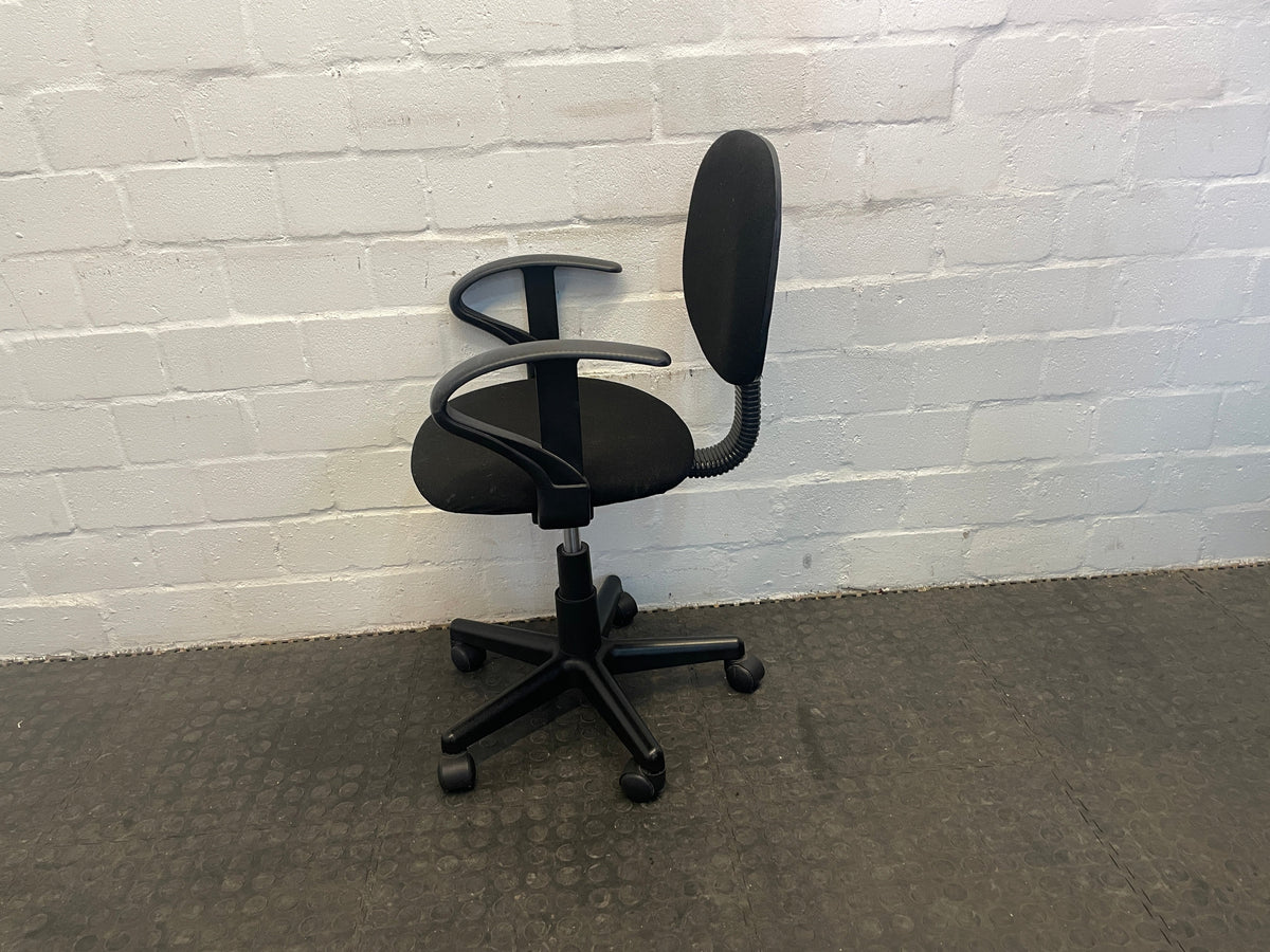 Black Typist Chair with Arm Rests
