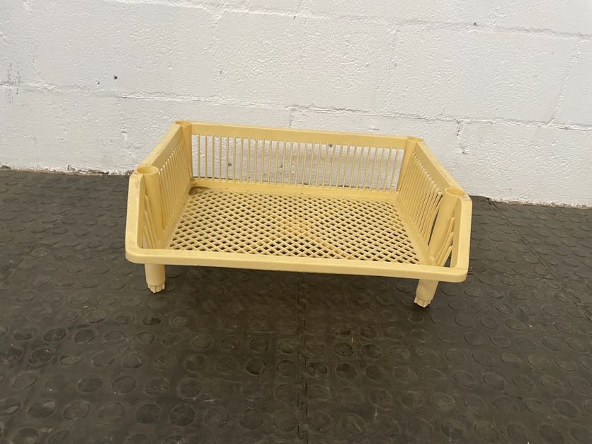 Cream Plastic Vegetable Tray