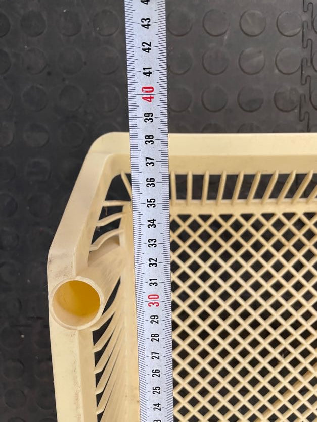 Cream Plastic Vegetable Tray