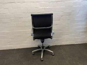 Patterned Black Executive Office Chair (Torn Seat) - REDUCED
