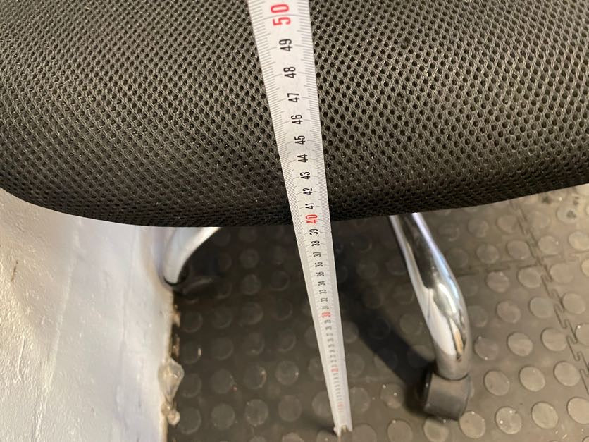 High Back Mash Office Chair (Hydraulic Faulty) - REDUCED