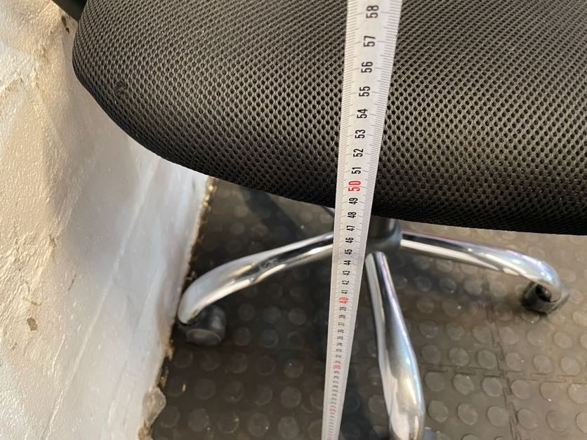 Mesh Back Steel Leg Office Chair