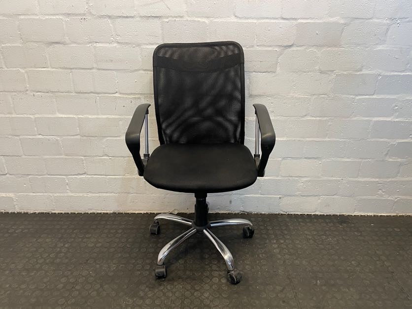 Mesh Back Steel Leg Office Chair