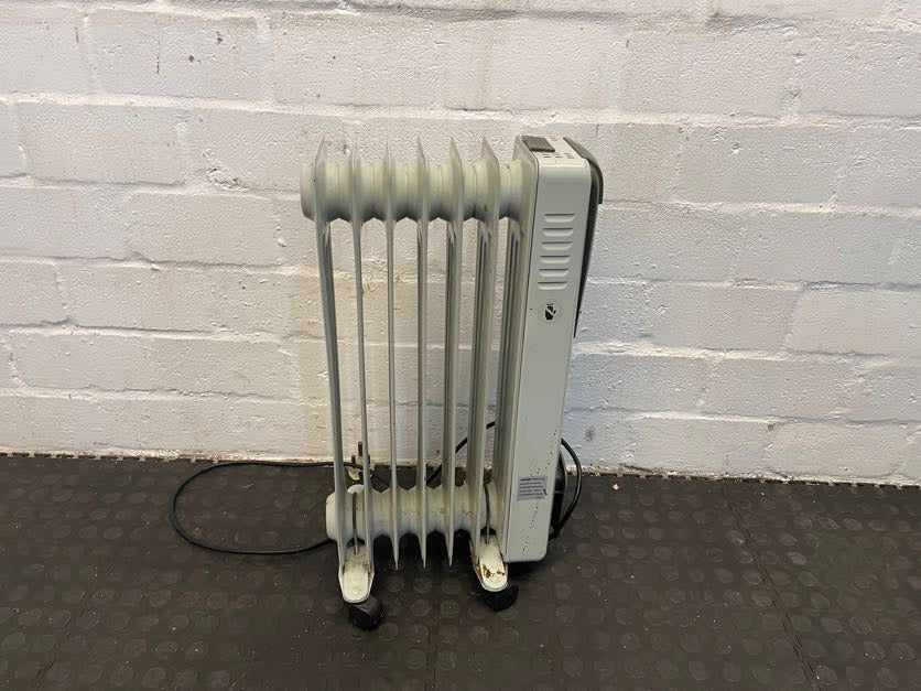 Hometrends 7 Fin Oil Heater - PRICE DROP
