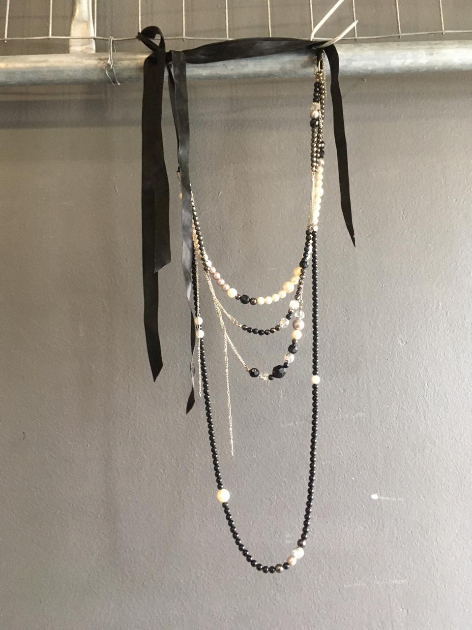 Black Beaded Necklace - 2ndhandwarehouse.com